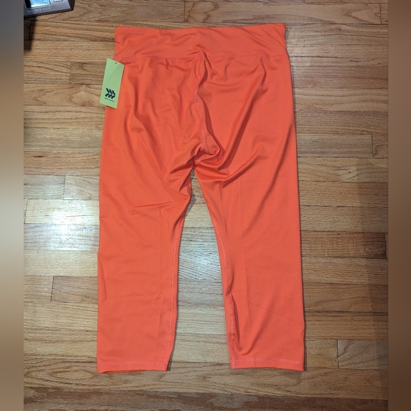 Coral Mid-Rise Capri Workout Leggings Crop Hidden Pocket All in Motion XXL - Picture 10 of 13